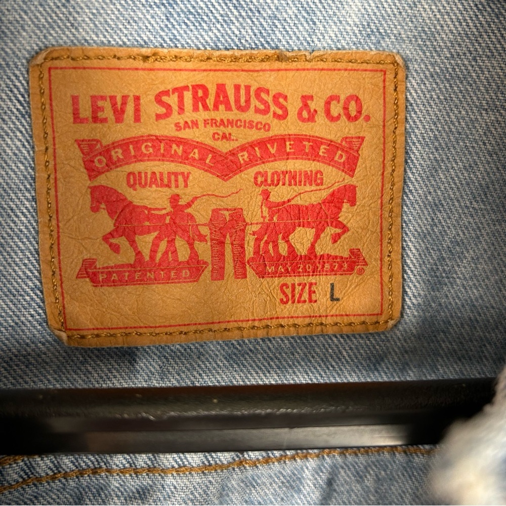 Levi's Men's Blue Denim Classic Jean Jacket Size Large - Picture 2 of 13